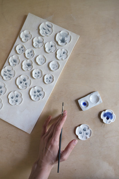 Porcelain Earrings. Floare la ureche Collection